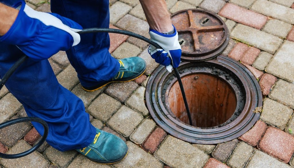 Hydro Jetting in East Alto Bonito